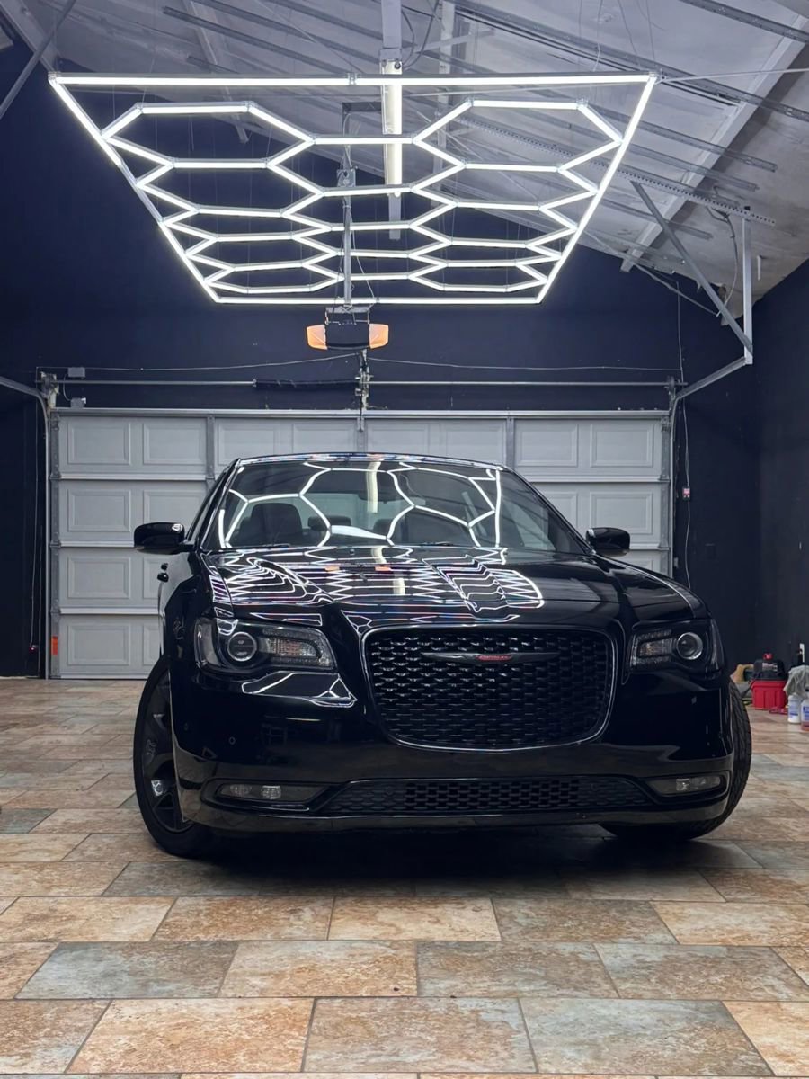 Used 2023 Chrysler 300 S RWD image 1