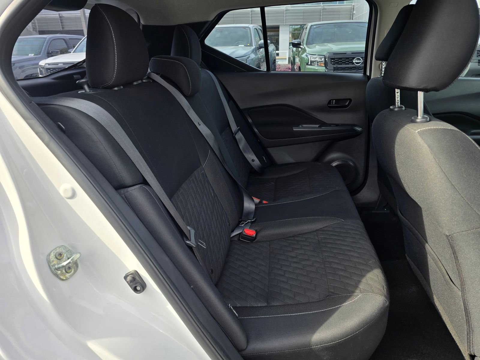 Used 2022 Nissan Kicks S FWD image 33