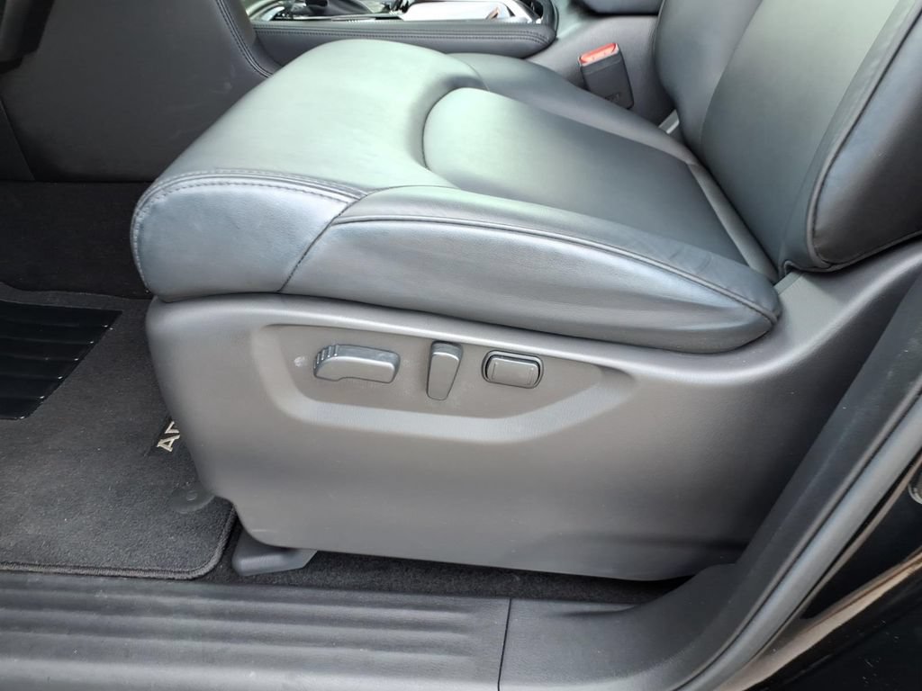 Certified 2024 Nissan Armada SV w/ Cargo Package AWD/4WD image 5