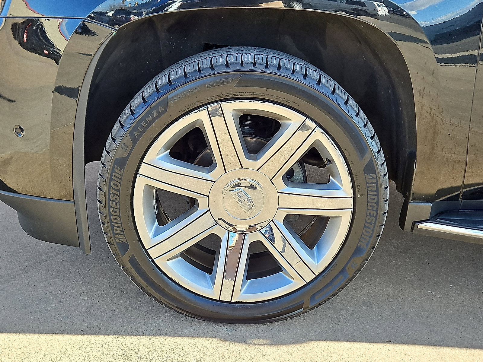 Used 2019 Cadillac Escalade ESV Luxury image 5