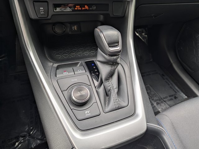 Used 2023 Toyota RAV4 SE AWD/4WD image 26