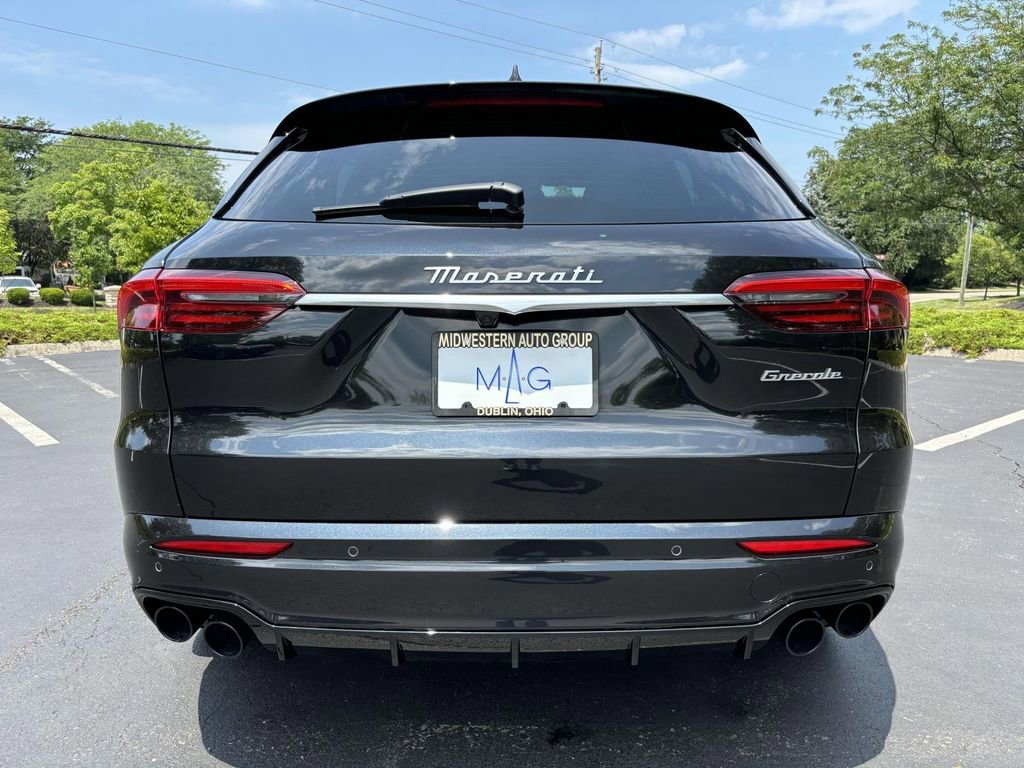 New 2024 Maserati Grecale GT image 5