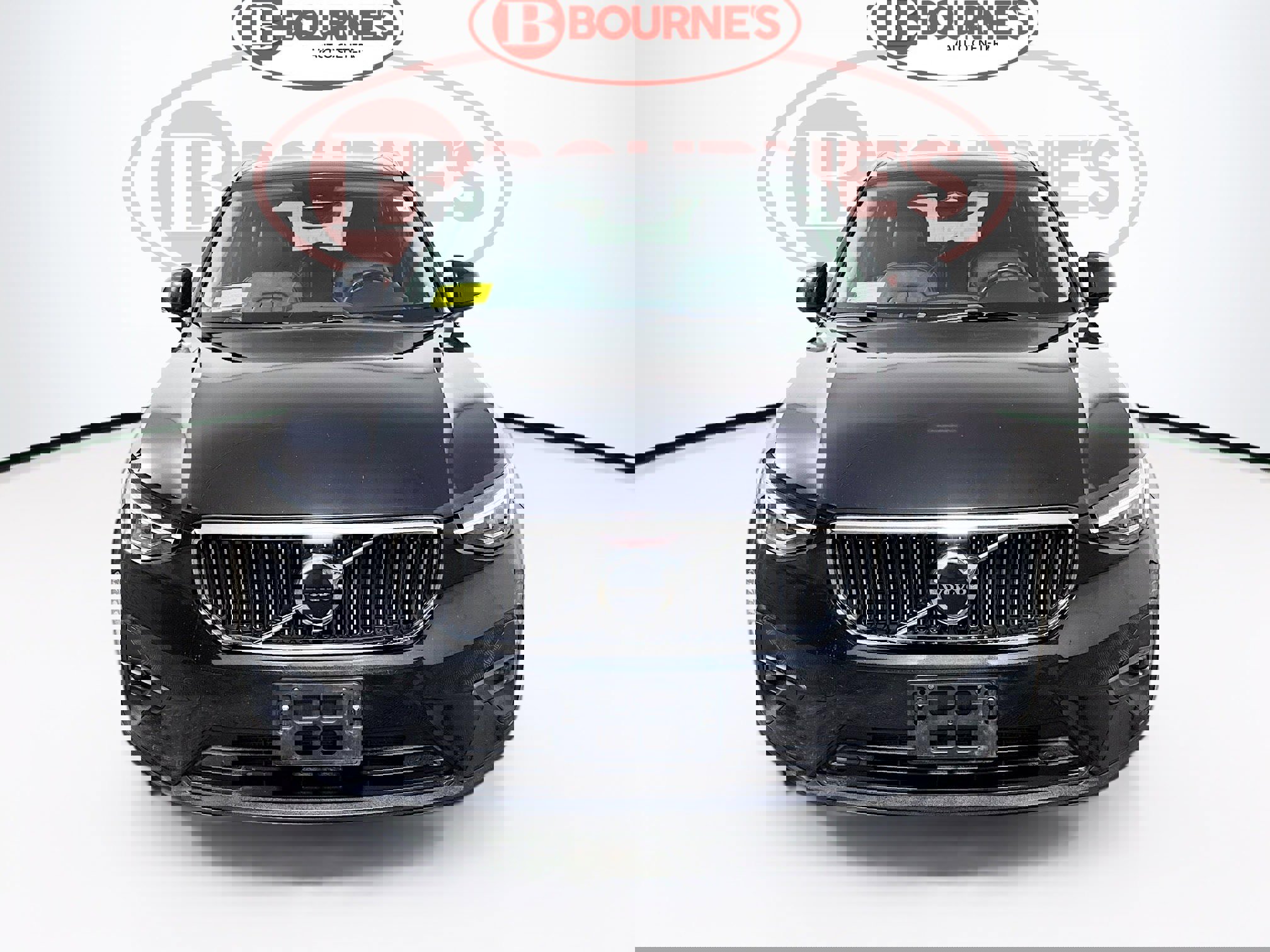 Used 2023 Volvo XC40 B5 Plus image 6