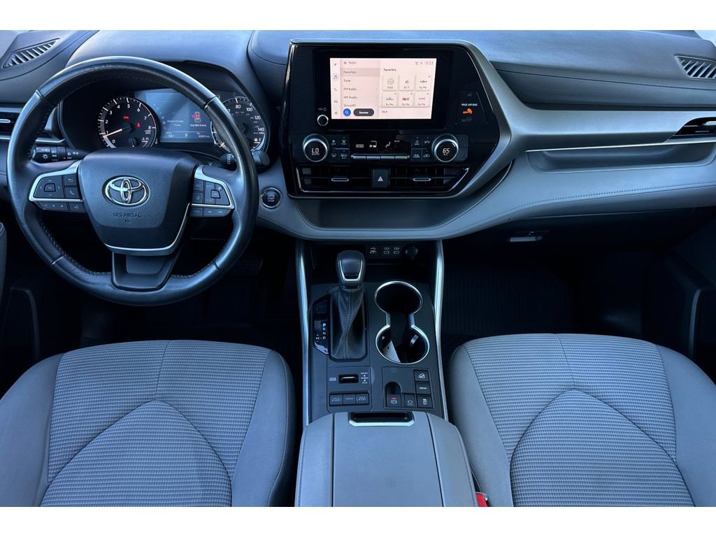 Certified 2023 Toyota Highlander LE image 15