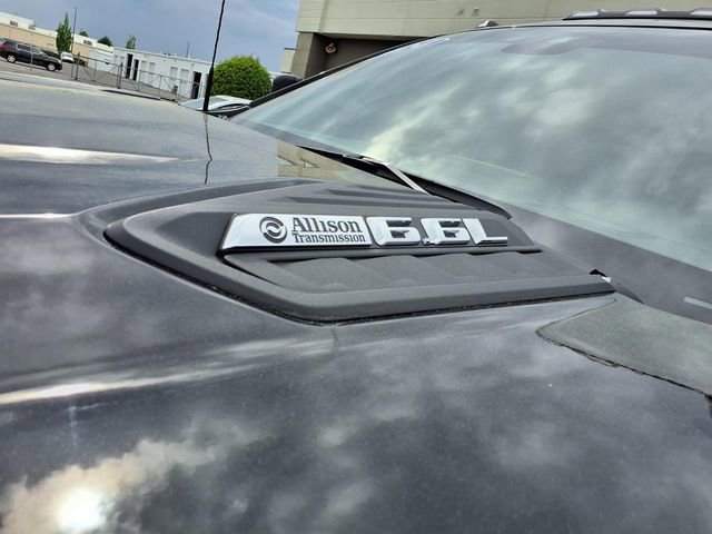 Used 2024 Chevrolet Silverado 2500 Custom AWD/4WD image 8