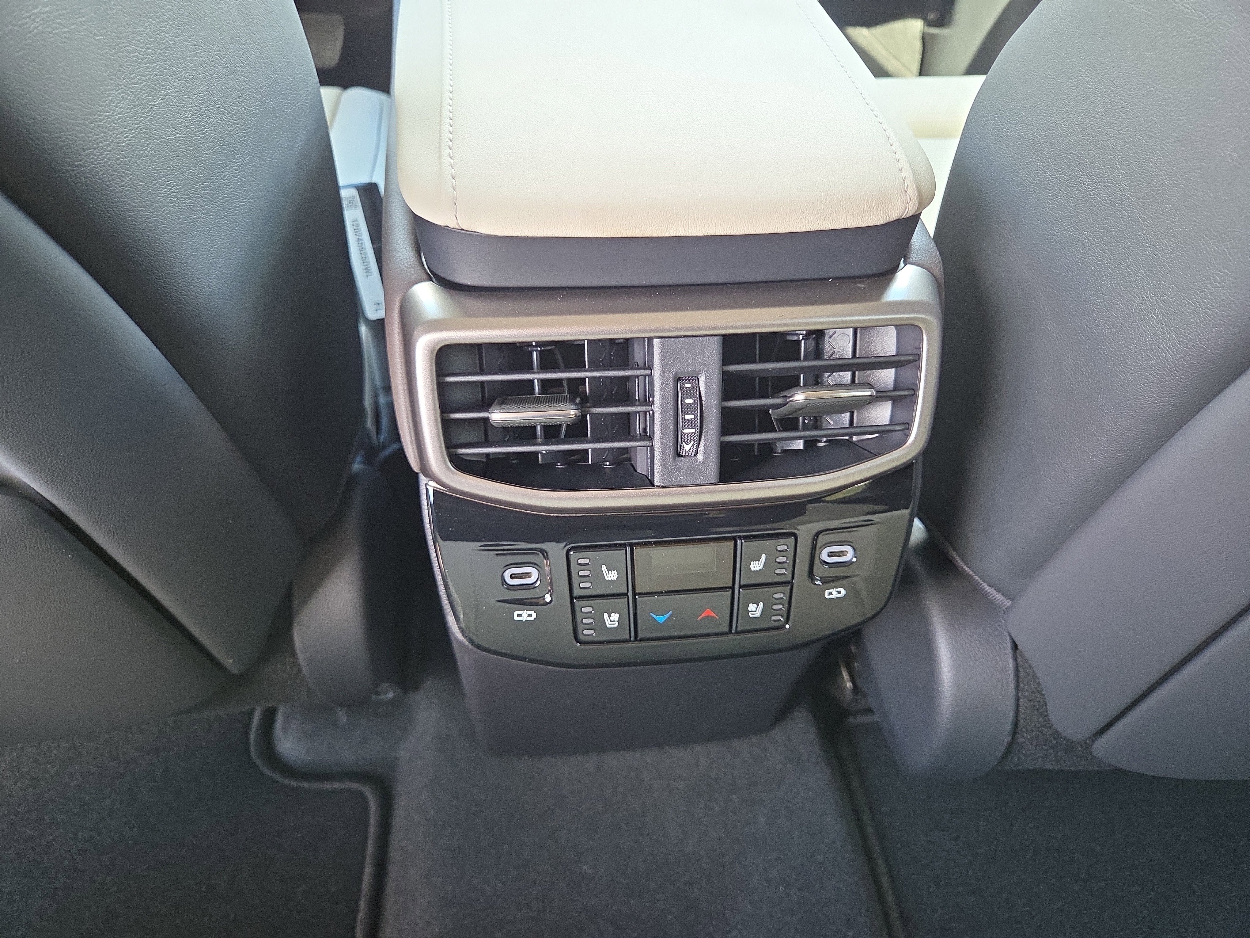 New 2025 Lexus RX 350 w/ Luxury Package image 10