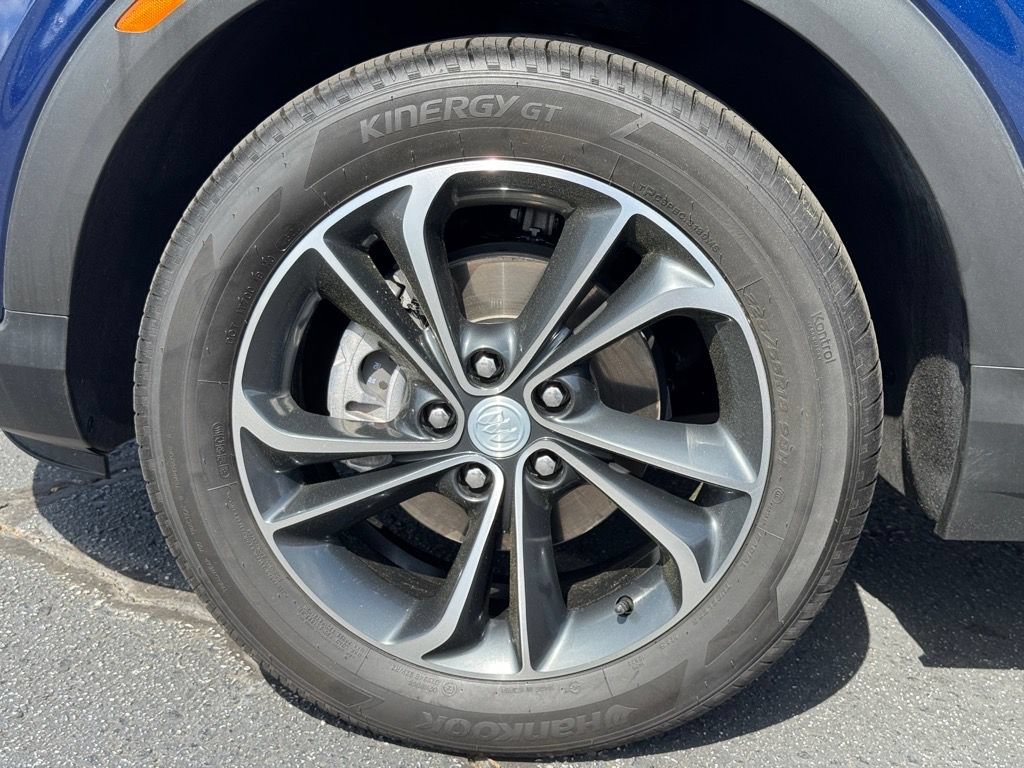 Used 2023 Buick Encore GX Select FWD image 9