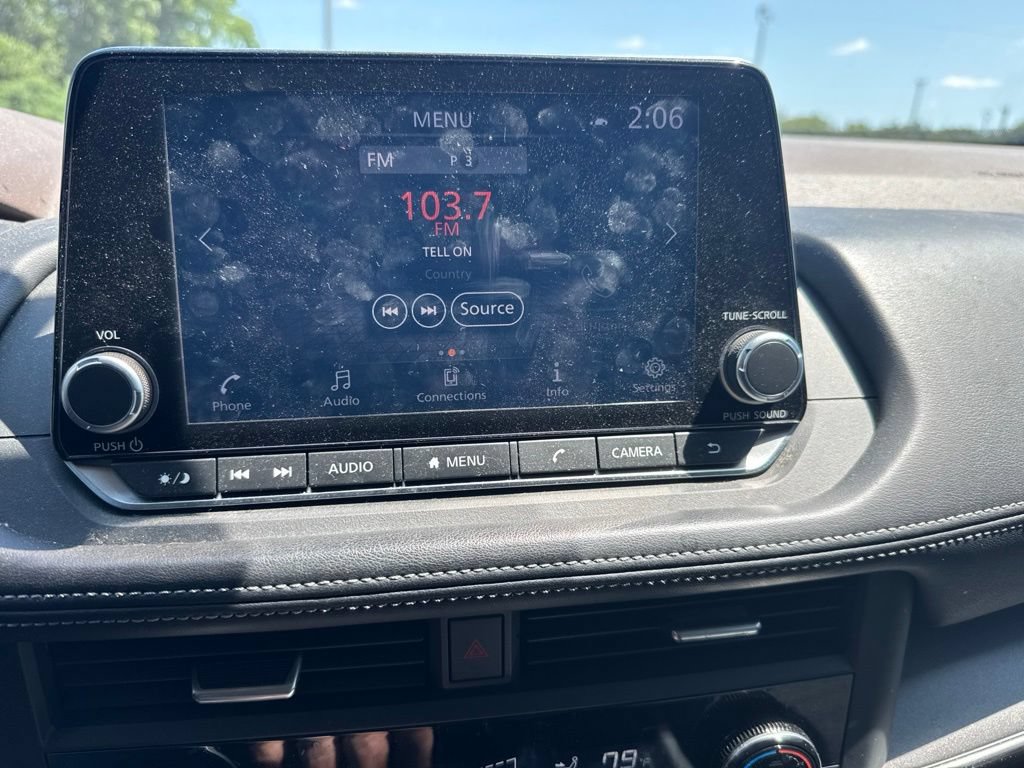 Used 2023 Nissan Rogue SV AWD/4WD image 17