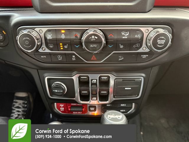 Used 2018 Jeep Wrangler Unlimited Rubicon w/ Cold Weather Group image 29