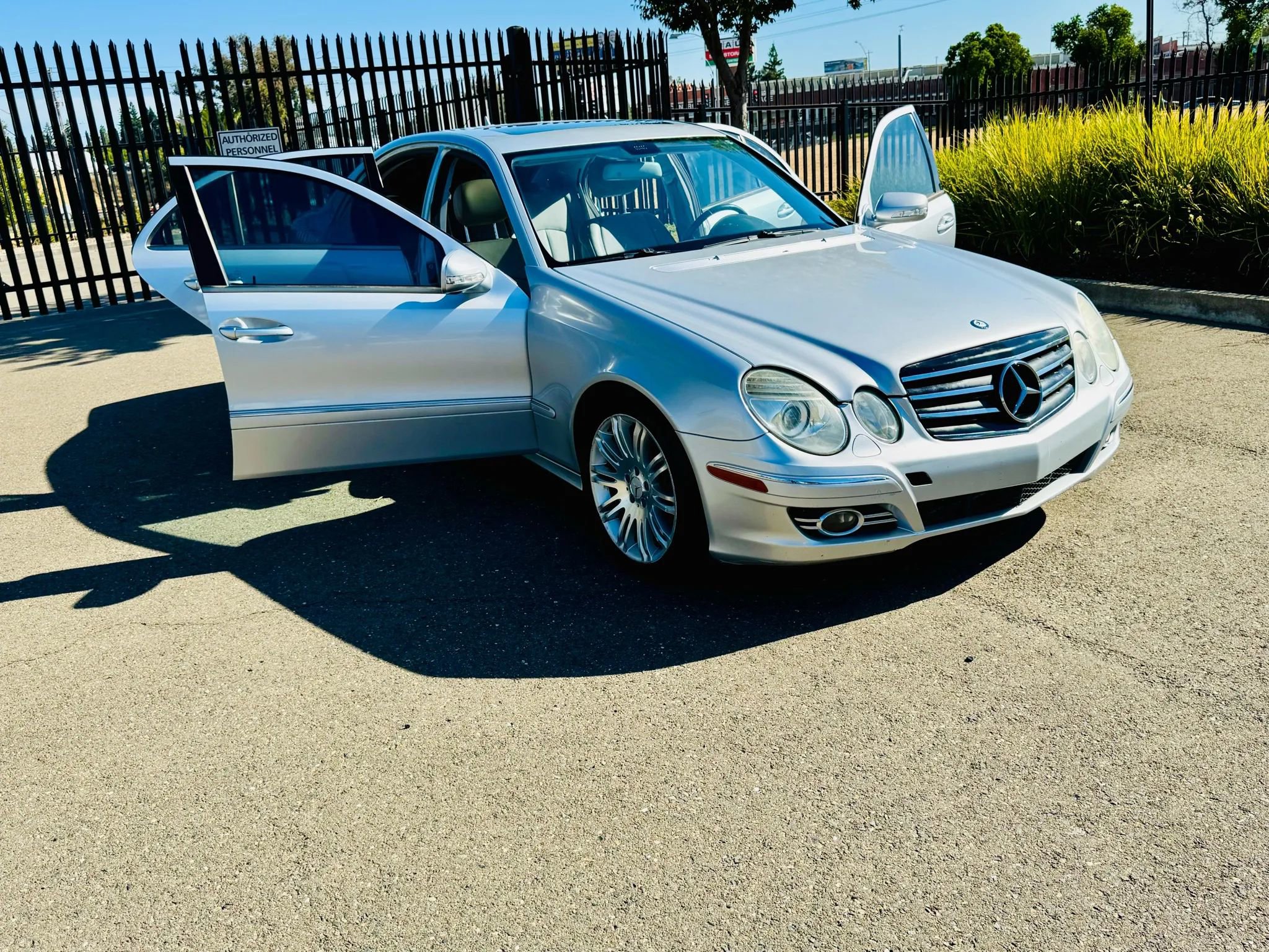 Used 2007 Mercedes-Benz E 350 Sedan image 32