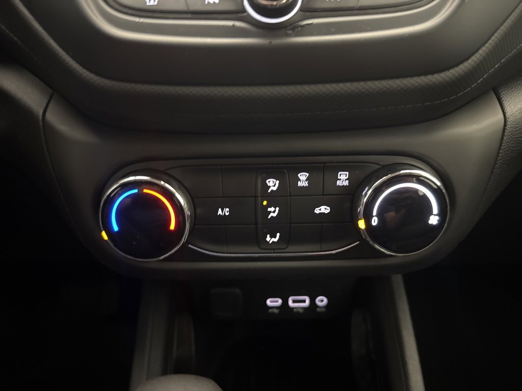 Used 2022 Chevrolet TrailBlazer LS image 24