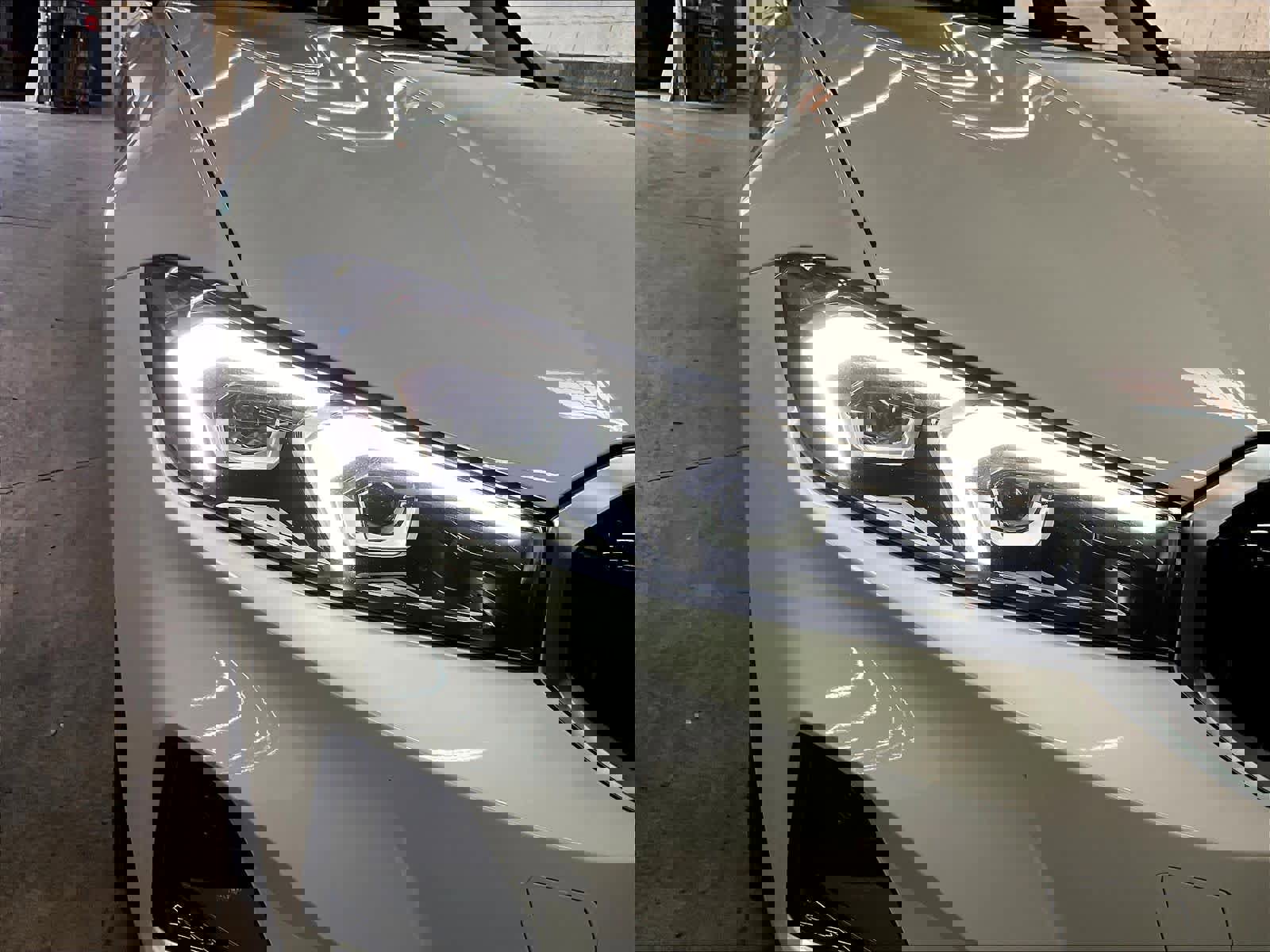 Used 2025 BMW 330i Sedan w/ Premium Package image 31