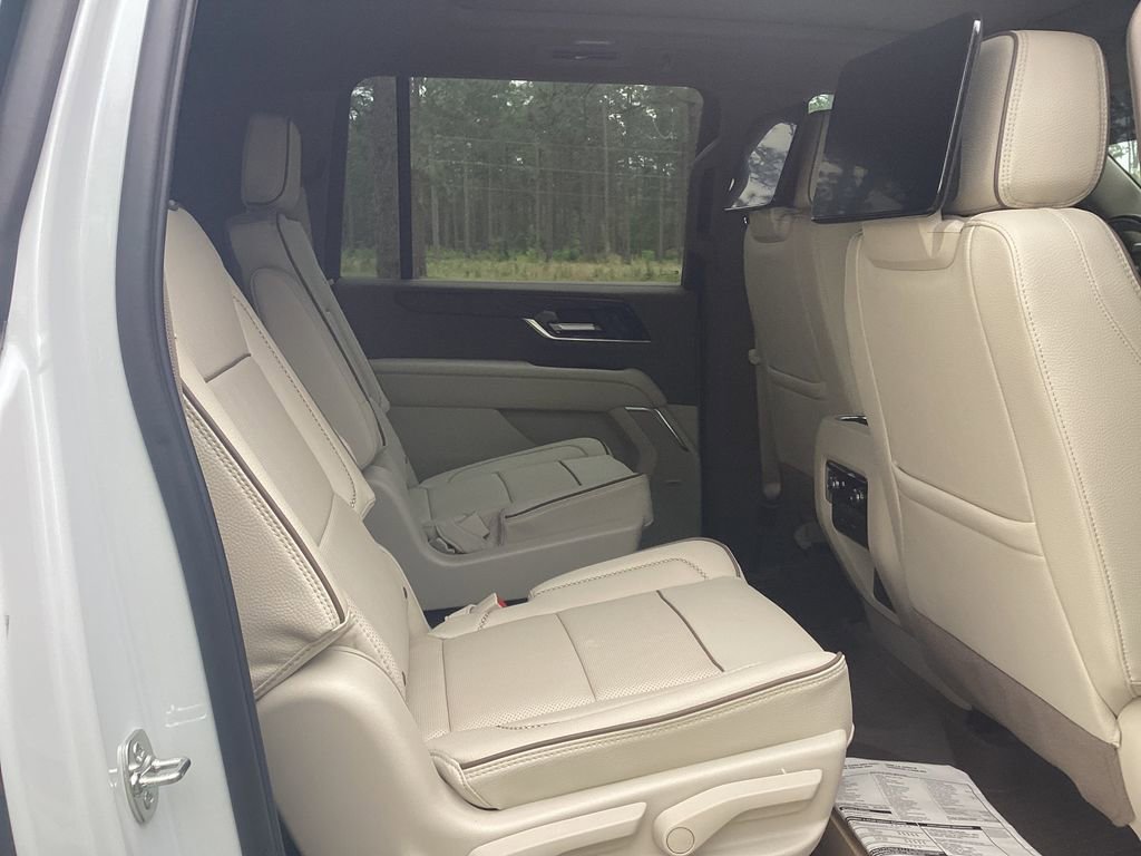 New 2026 GMC Yukon XL Denali w/ Denali Reserve Package RWD image 19