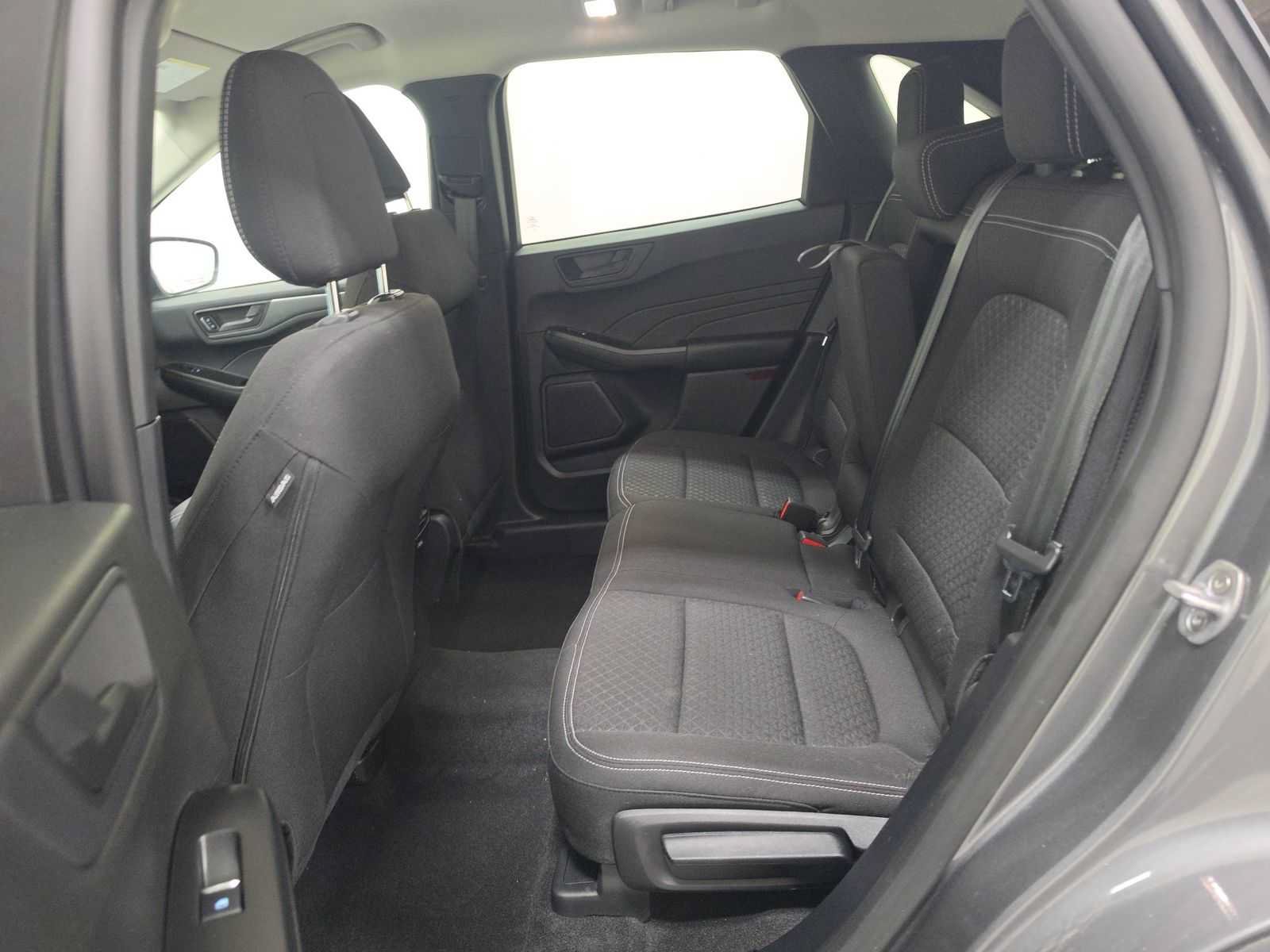 Used 2024 Ford Escape Active w/ Tech Pack #1 AWD/4WD image 9
