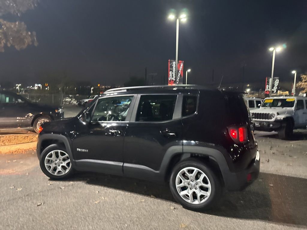 Used 2018 Jeep Renegade Latitude image 38