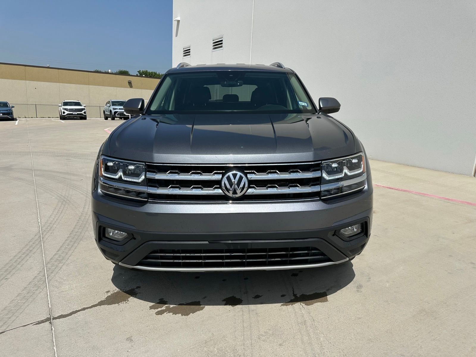 Used 2019 Volkswagen Atlas SE FWD image 2