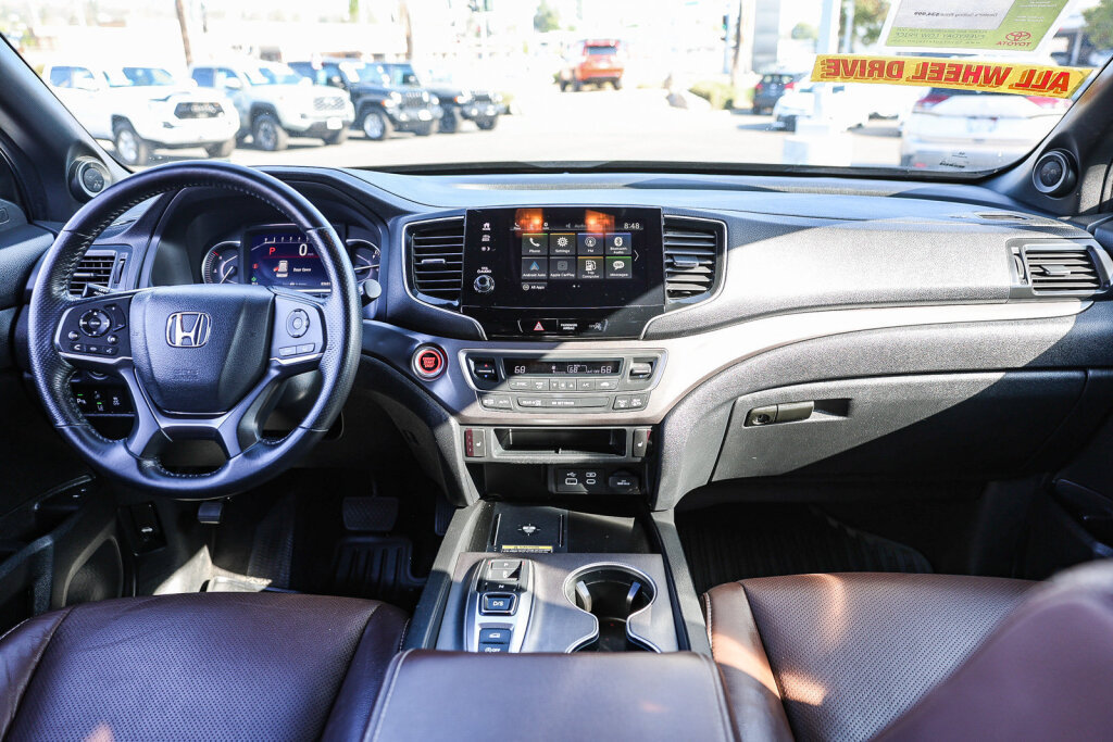Used 2024 Honda Passport EX-L image 2