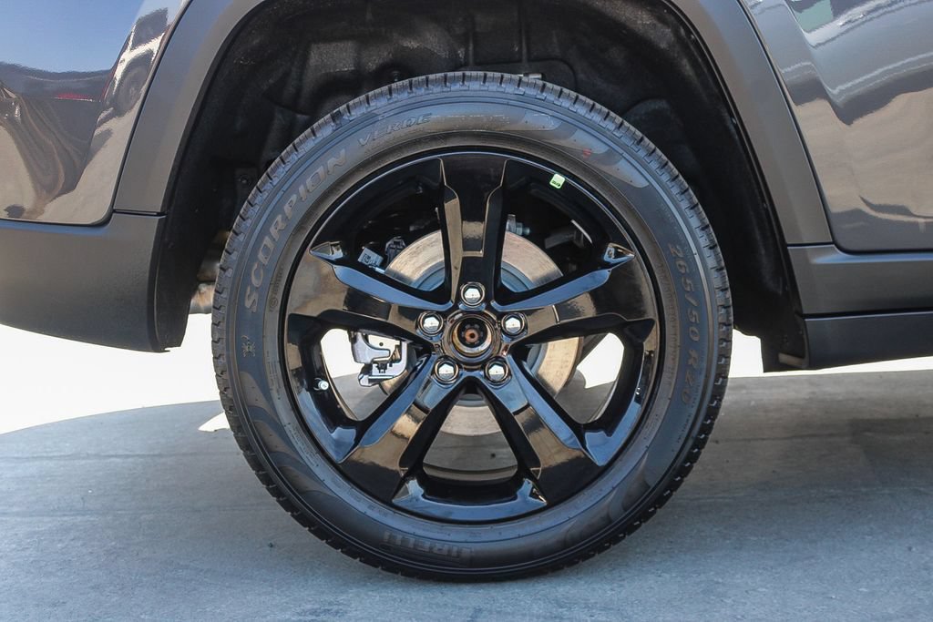 New 2026 Jeep Grand Cherokee Limited w/ Limited Altitude Package RWD image 12