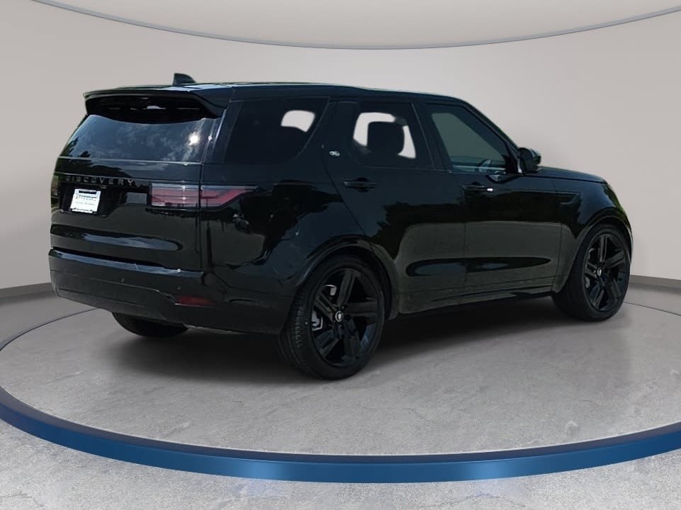 Used 2025 Land Rover Discovery Dynamic SE AWD/4WD image 5