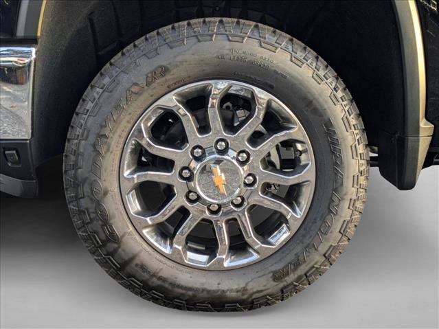 New 2026 Chevrolet Silverado 2500 LTZ w/ LTZ Convenience Package AWD/4WD image 9