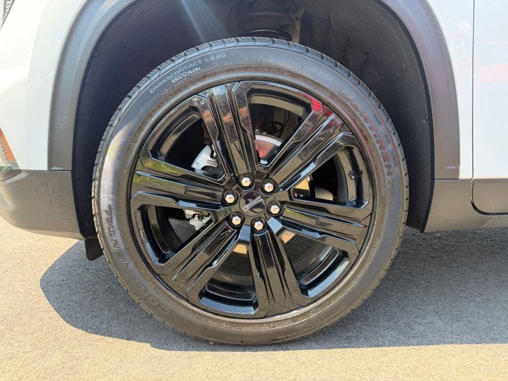 Used 2024 GMC Acadia Elevation w/ Black Edition FWD image 7