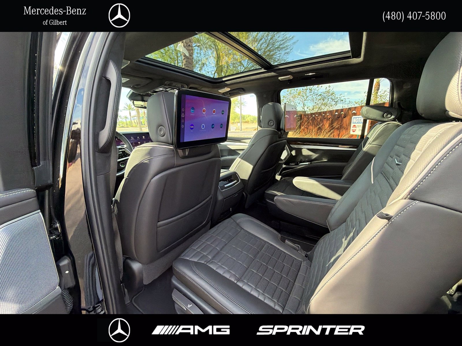 Used 2025 Cadillac Escalade ESV Sport Platinum AWD/4WD image 23