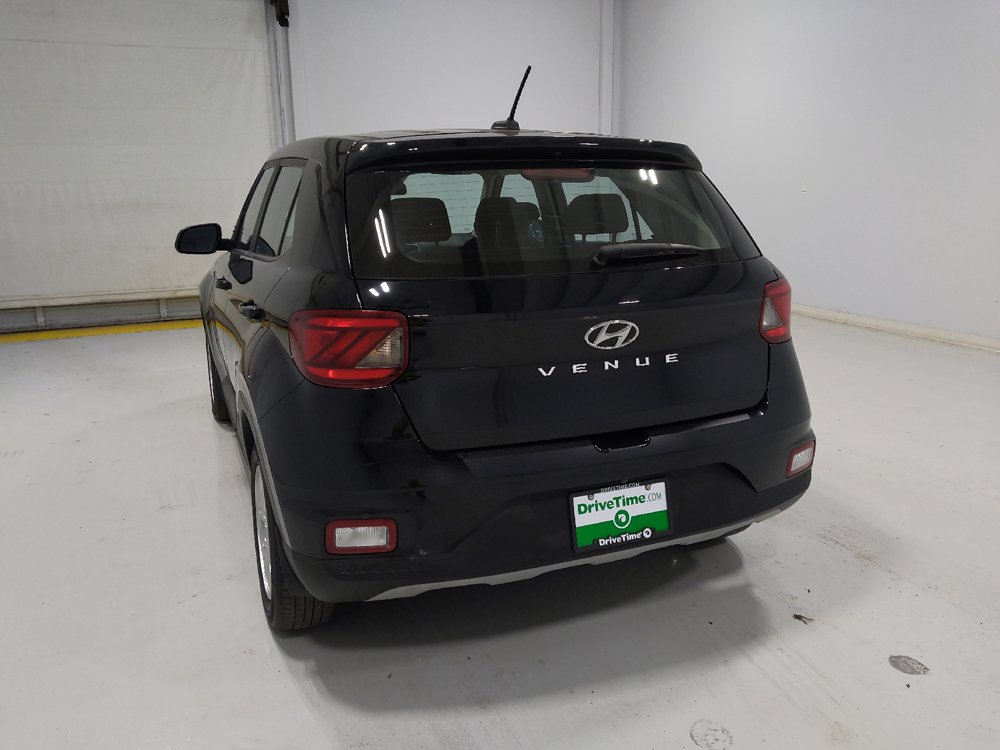 Used 2023 Hyundai Venue SE FWD image 6