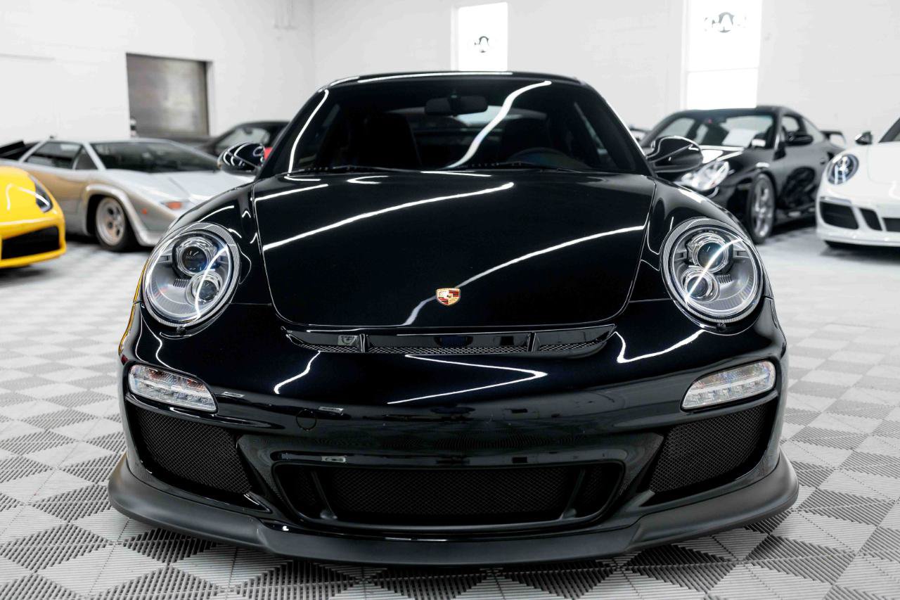 Used 2010 Porsche 911 GT3 RWD image 5