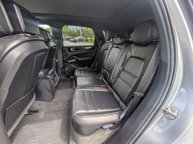 Used 2021 Porsche Cayenne S AWD/4WD image 14