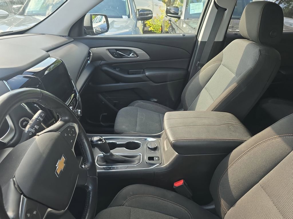 Used 2018 Chevrolet Traverse LT image 15
