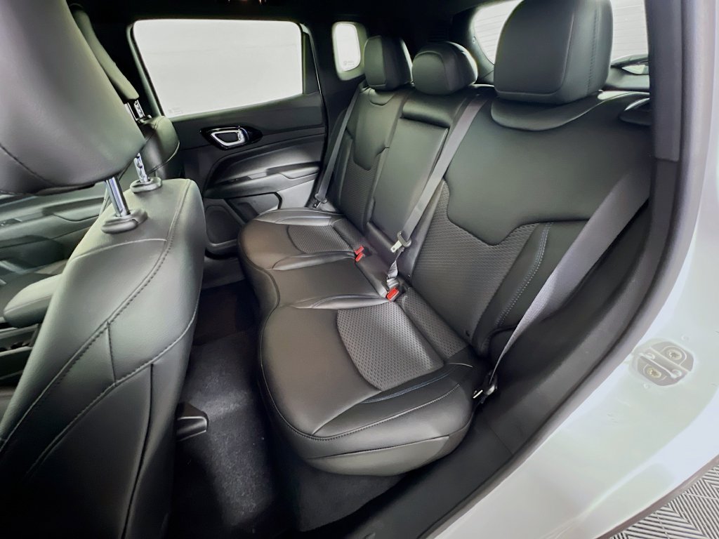 New 2026 Jeep Compass Latitude AWD/4WD image 23