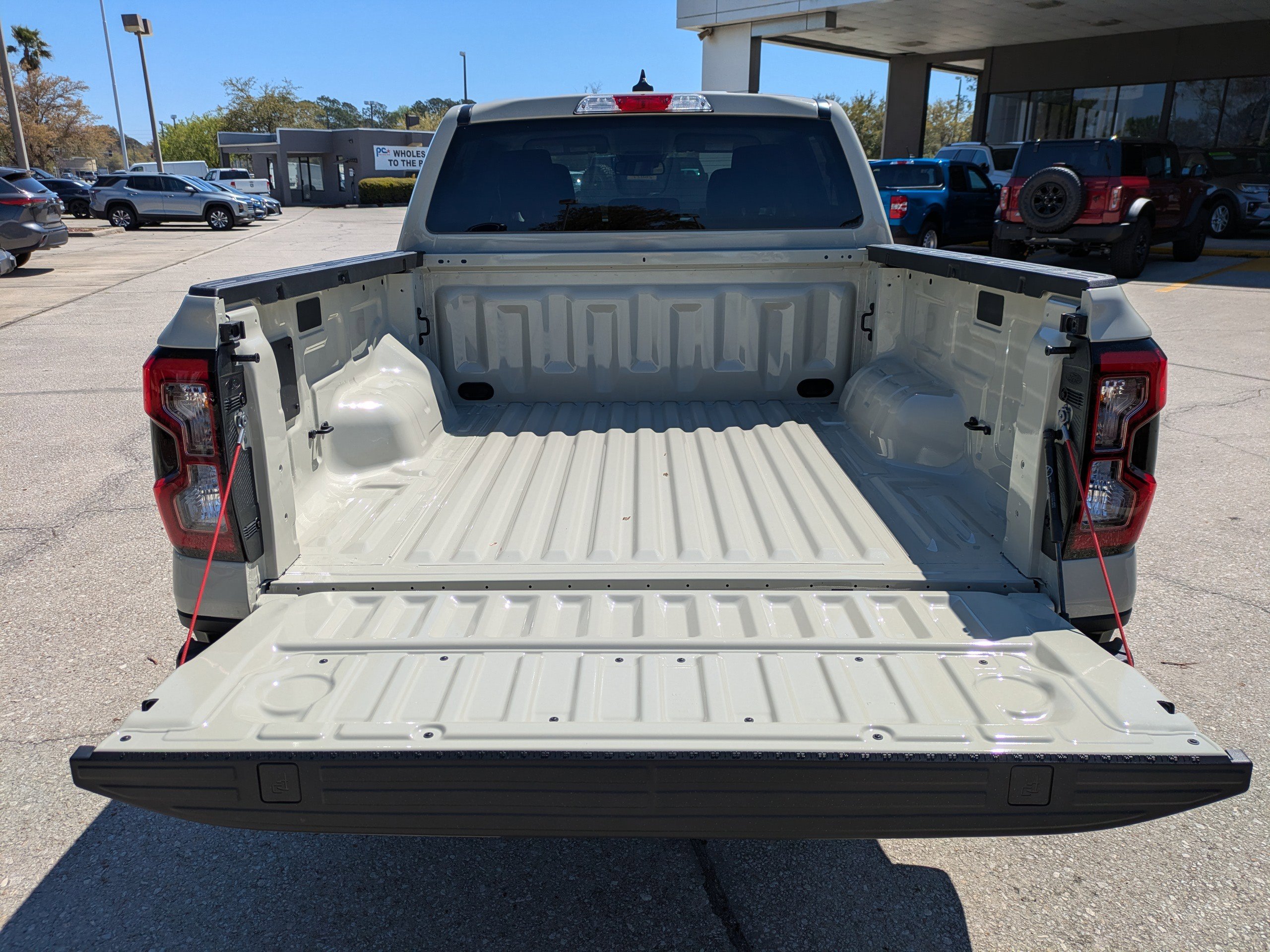 New 2026 Ford Ranger XLT w/ FX4 Off-Road Package AWD/4WD image 13
