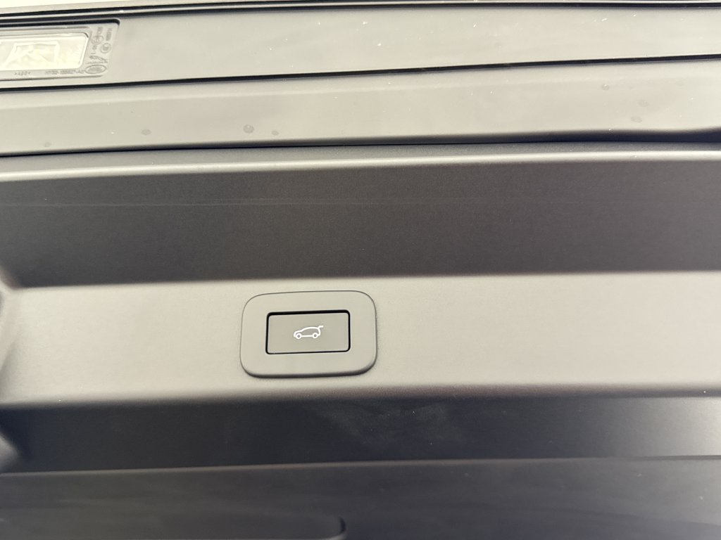 New 2027 Land Rover Range Rover Sport SE AWD/4WD image 32