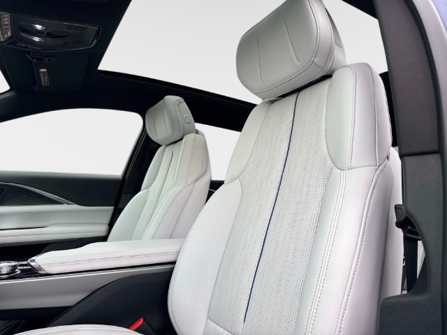 Certified 2024 Cadillac Lyriq Sport AWD/4WD image 19