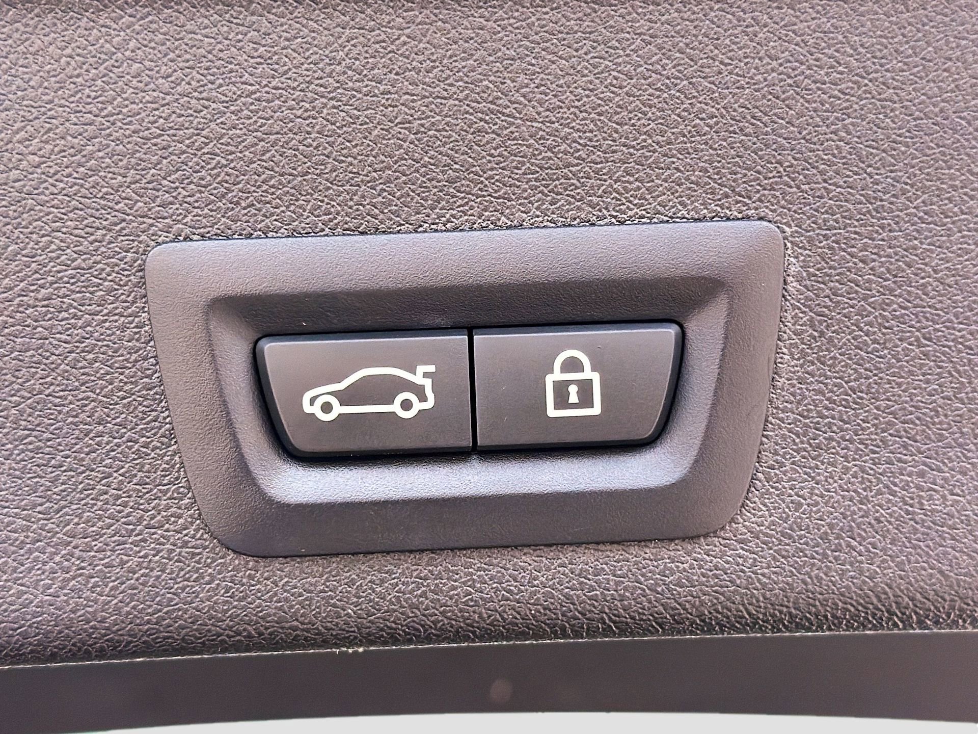 Used 2021 BMW X6 M w/ Competition Package image 14