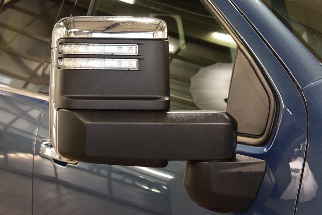 Used 2024 Chevrolet Silverado 3500 High Country w/ Technology Package image 21