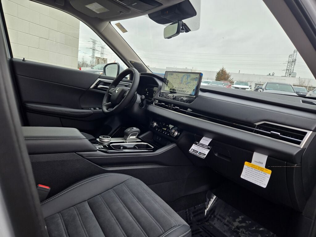 New 2026 Mitsubishi Outlander SE AWD/4WD image 4