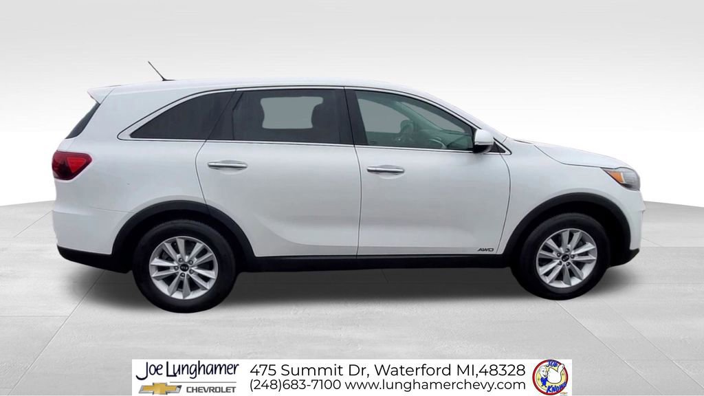 Used 2019 Kia Sorento LX image 9