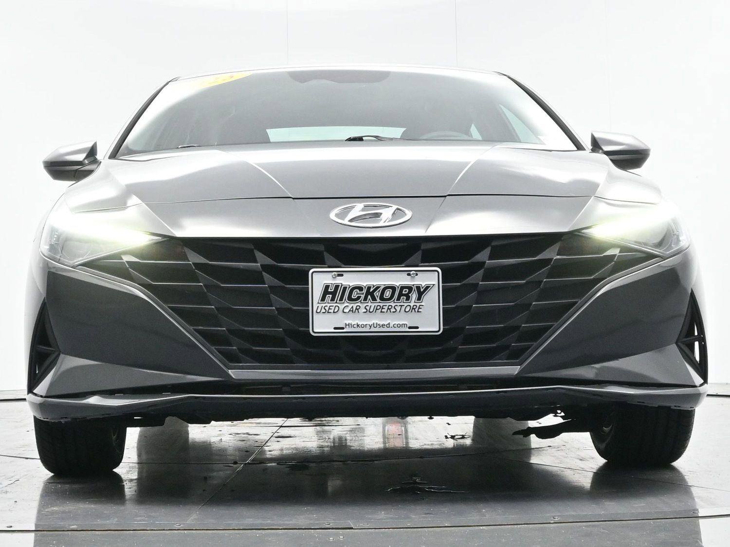 Used 2023 Hyundai Elantra SEL image 41