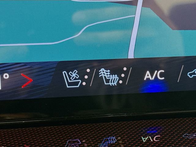 New 2026 Chevrolet Traverse RS image 23