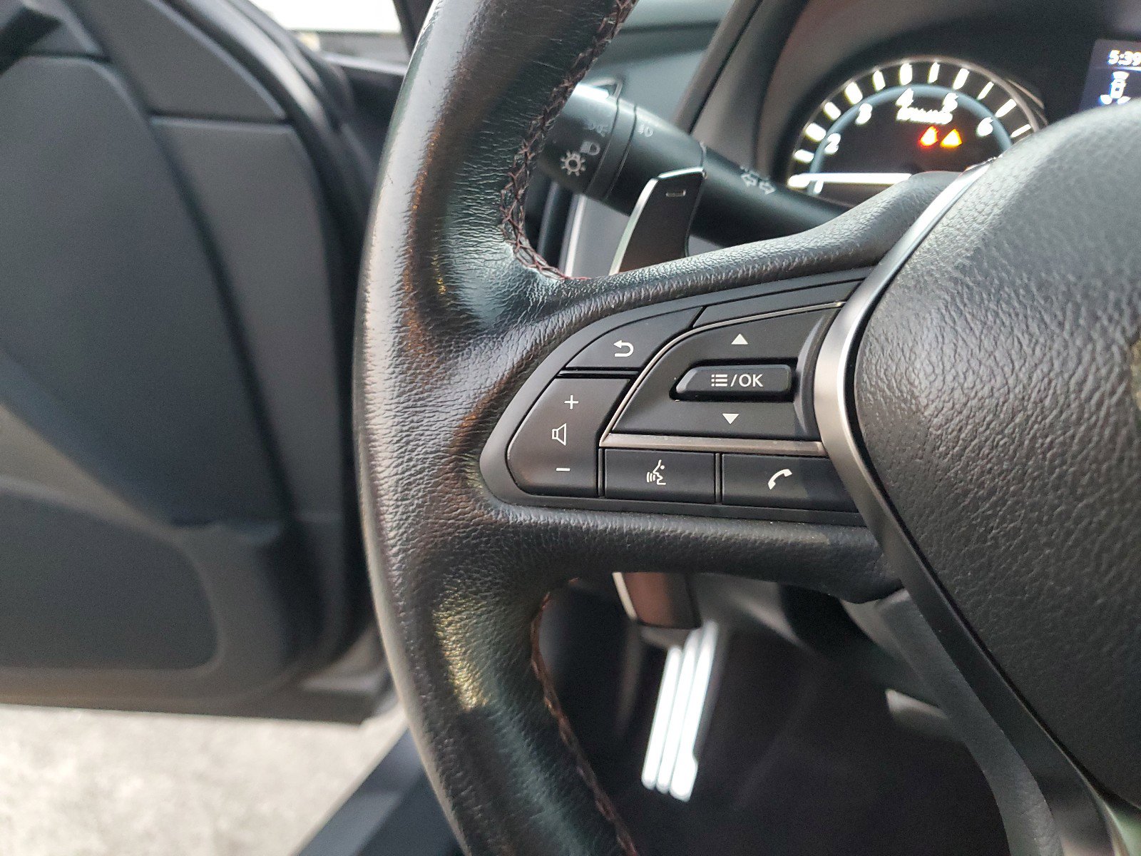 Used 2018 INFINITI Q50 Red Sport 400 w/ Sensory Package (Sport) image 28