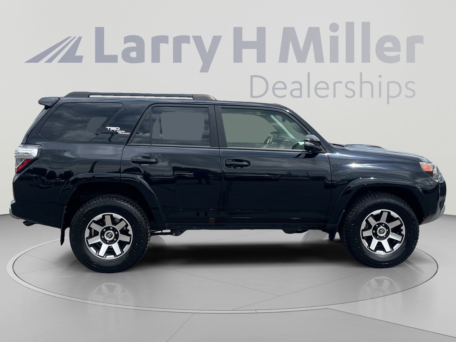 Certified 2023 Toyota 4Runner TRD Off-Road Premium w/ Off Road Premium Plus Package AWD/4WD image 6