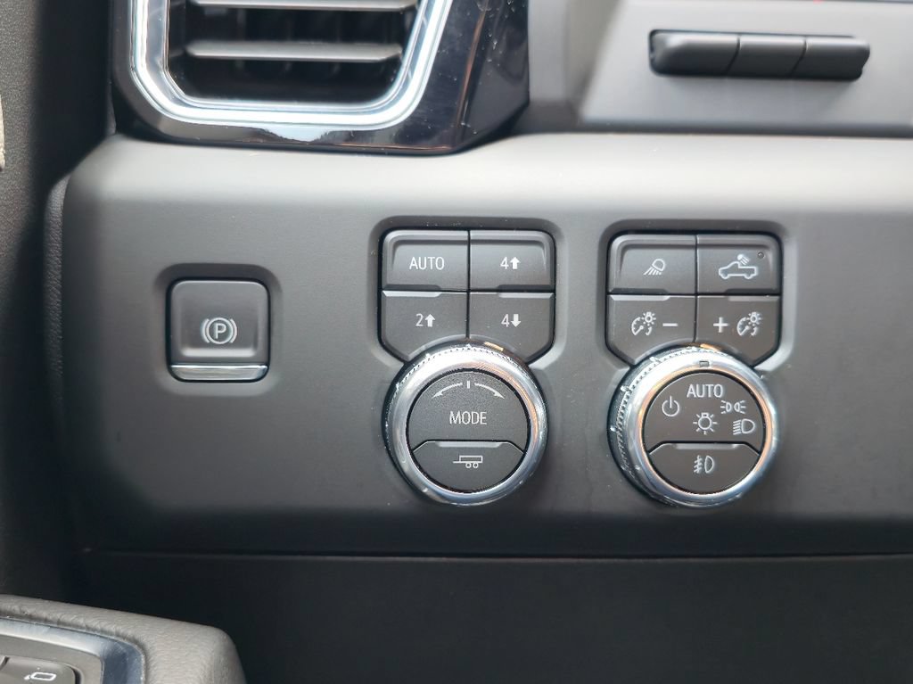 Certified 2026 GMC Sierra 2500 Denali w/ Denali Reserve Package AWD/4WD image 17