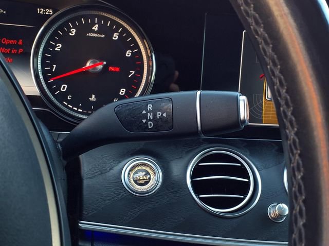 Used 2017 Mercedes-Benz E 400 4MATIC Wagon image 14