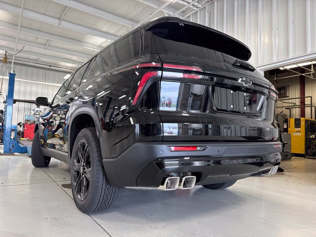 New 2027 Chevrolet Traverse LT w/ Midnight/Sport Edition AWD/4WD image 14