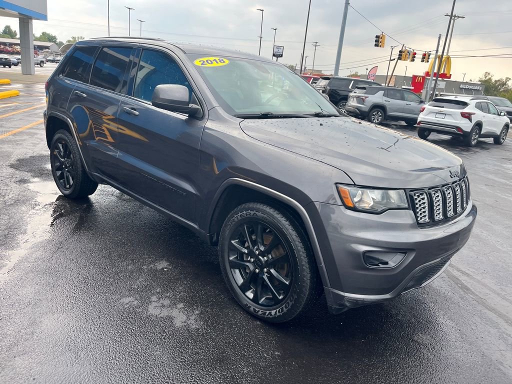 Used 2018 Jeep Grand Cherokee Altitude image 7