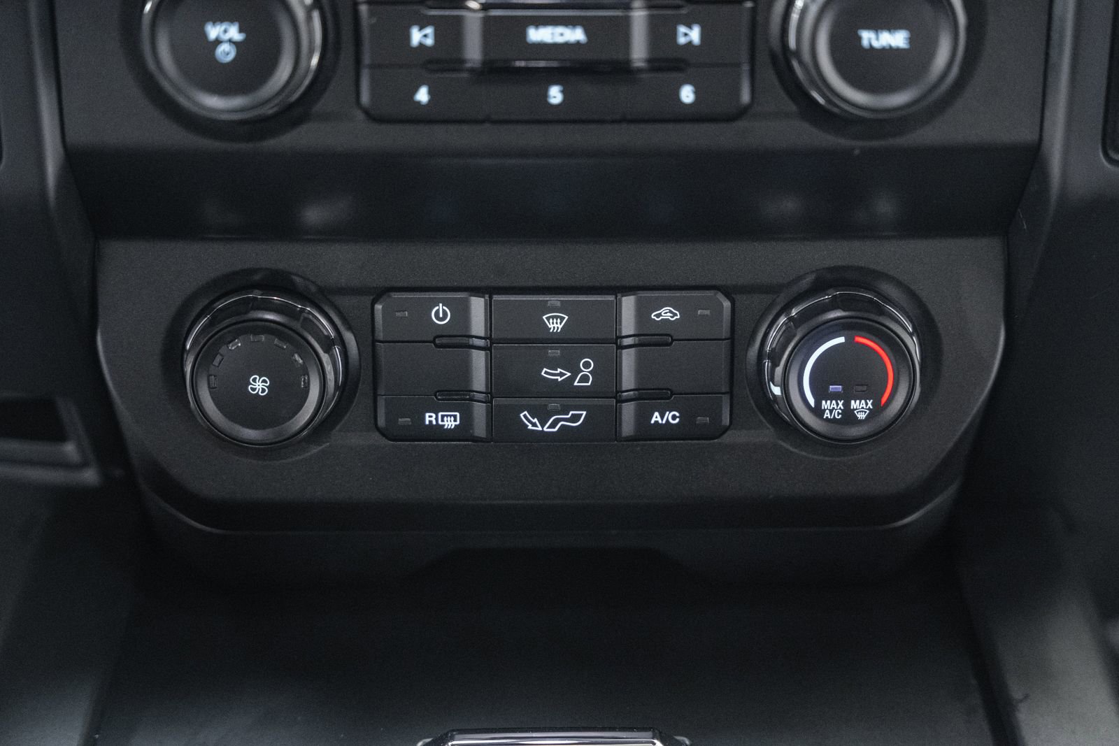 Used 2020 Ford F150 XL w/ Equipment Group 101A Mid AWD/4WD image 35