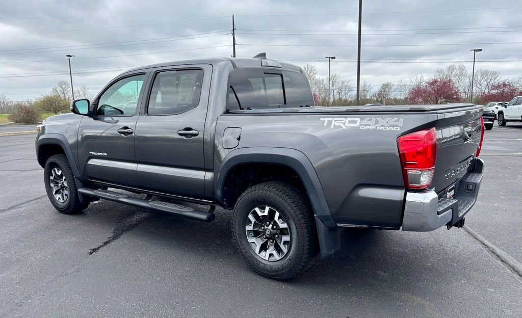 Used 2017 Toyota Tacoma TRD Off-Road w/ Tow Package (A/T) image 5