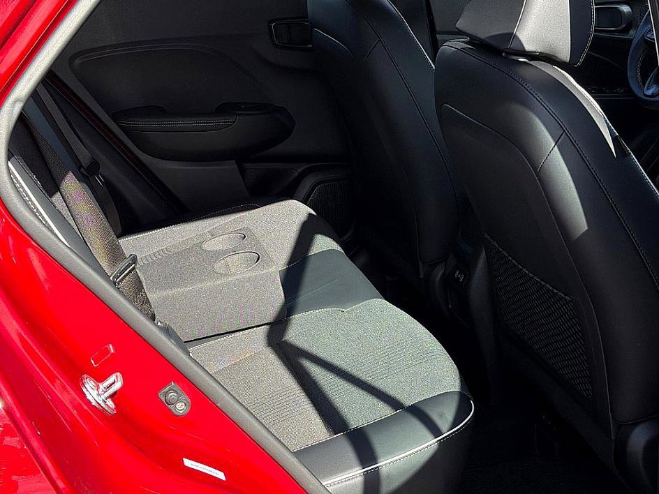 Certified 2025 Hyundai Venue Limited image 25