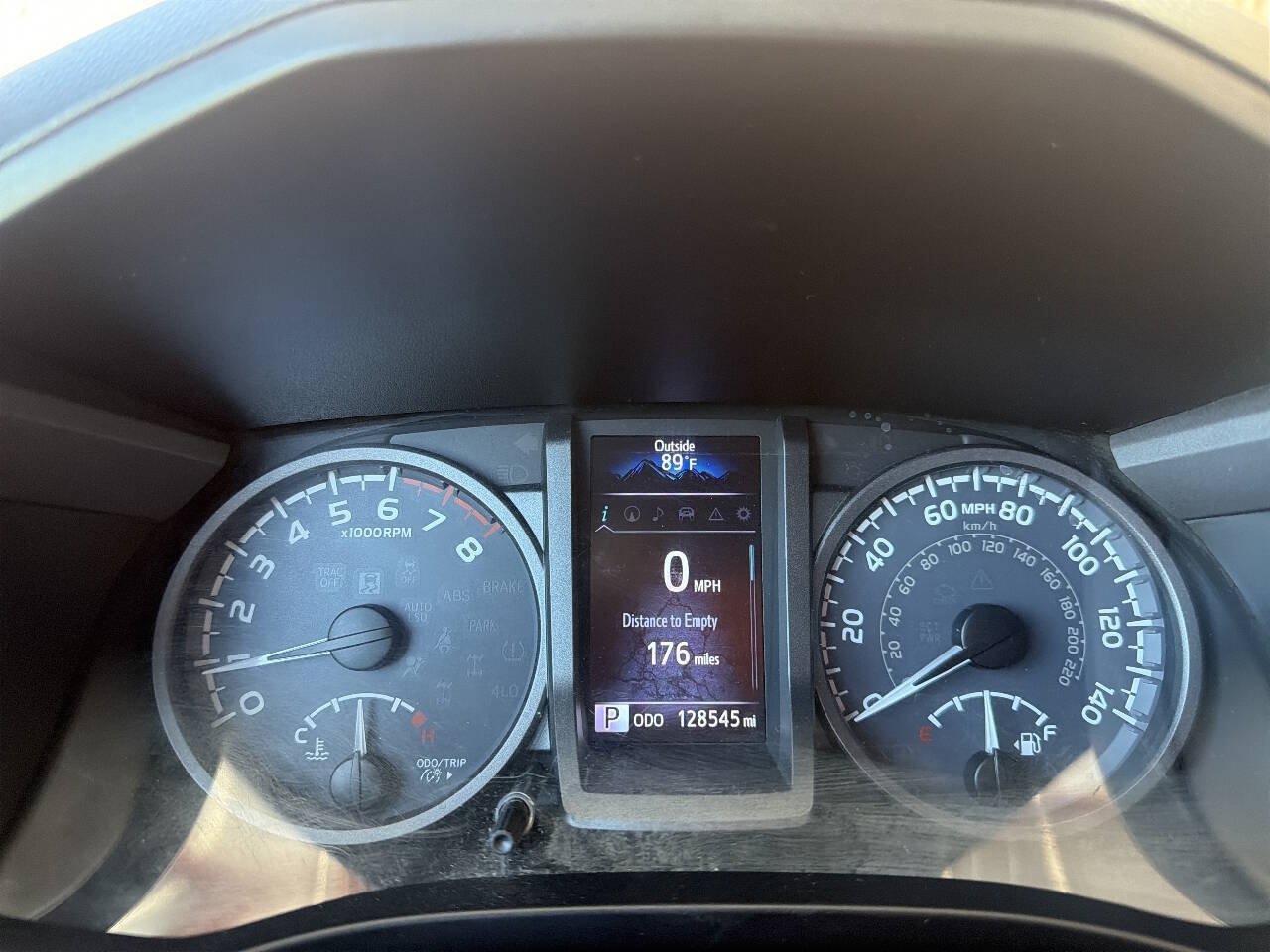 Used 2016 Toyota Tacoma TRD Off-Road w/ Towing Package RWD image 29